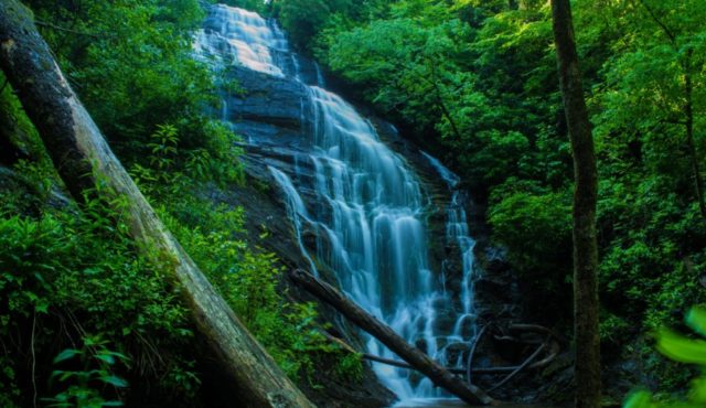 photo of Kings Creek Falls