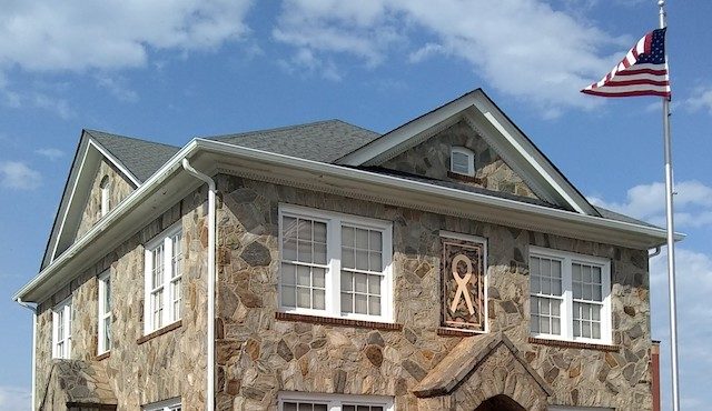 cropped image of exterior of Oconee Military Museum