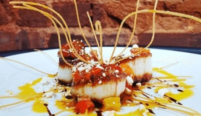 image of pan seared scallops
