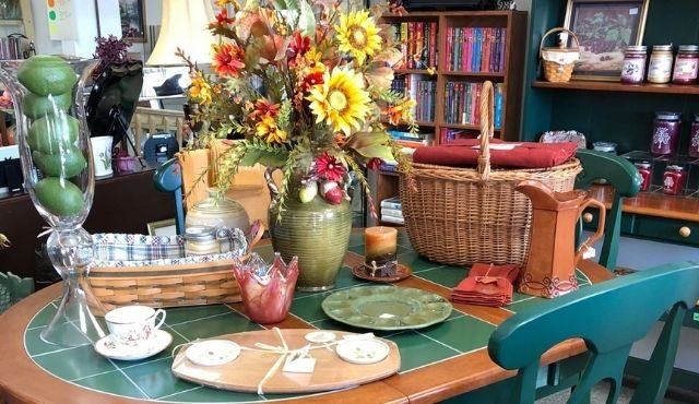 photo of items for sale at Classic Consignment & Home Decor
