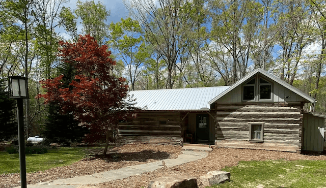 photo of Stumphouse Cabin rental