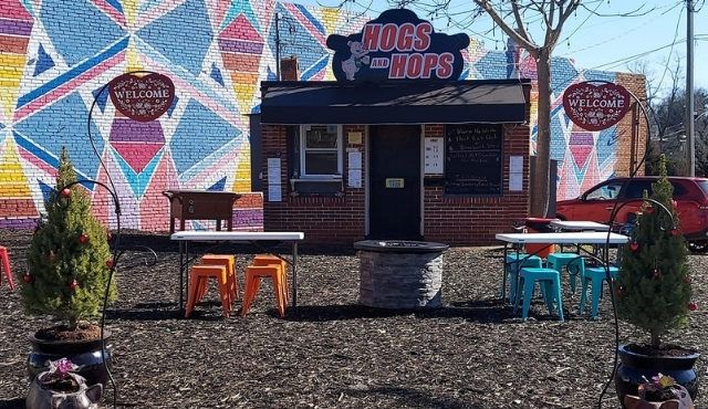 photo of exterior of Hogs & Hops restaurant