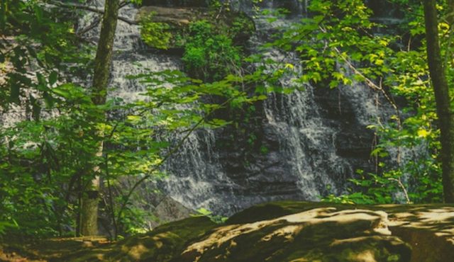 cropped photo of Issaqueena Falls