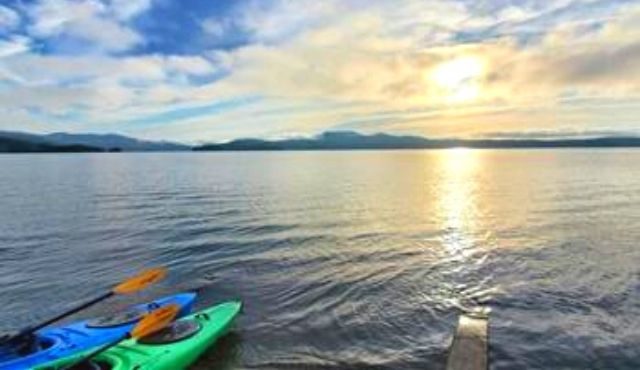 photo of kayaks on Lake Jocassee