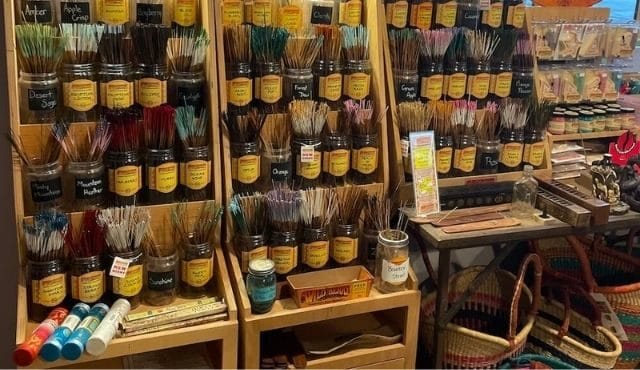 photo inside Earth's Elements store
