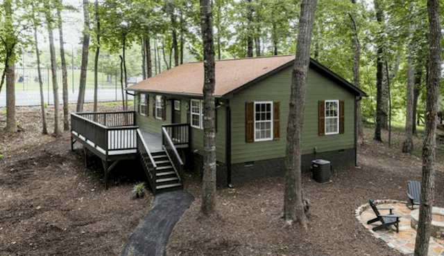 photo outside of 302 Loblolly rental