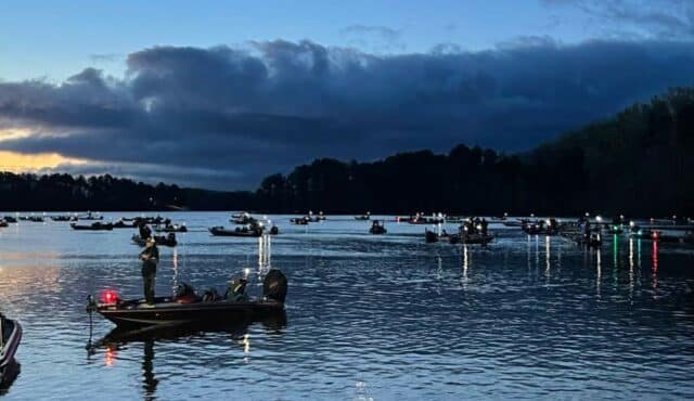 photo of boats on Lake Hartwell