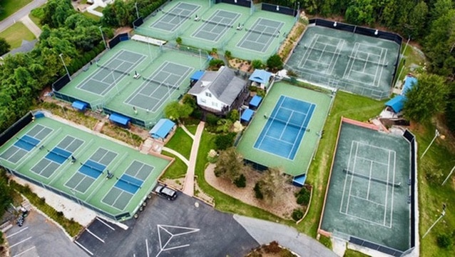 Spindle Tree Racquet Club